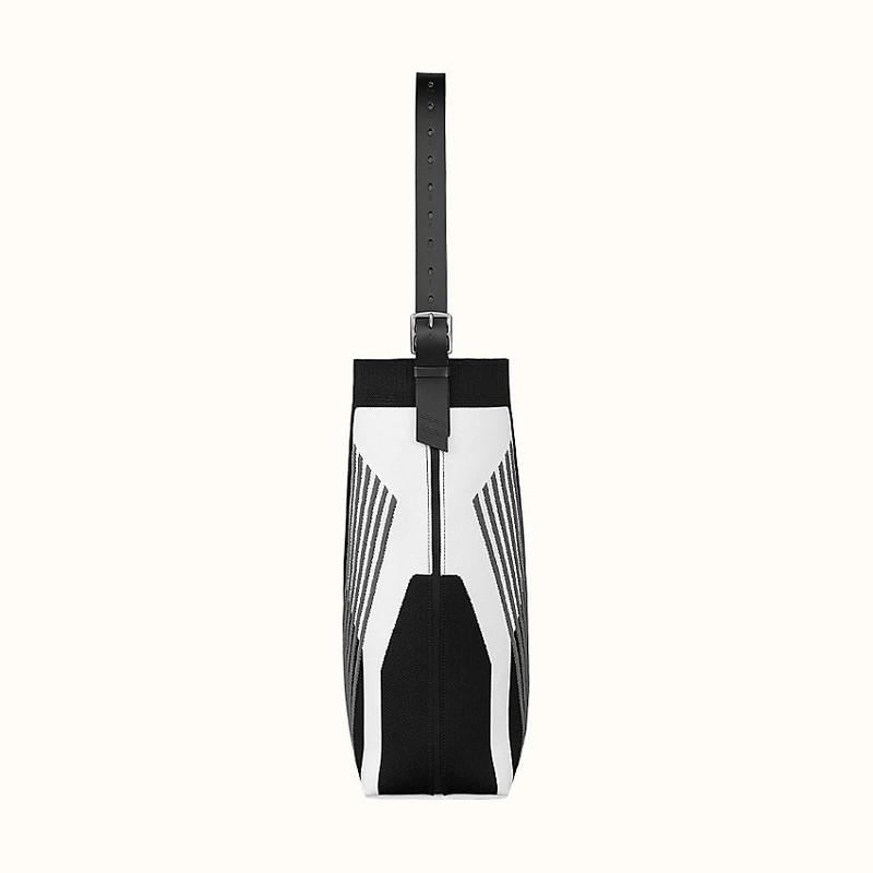 Hermès Etriviere shoulder MM dynamo bag outlook