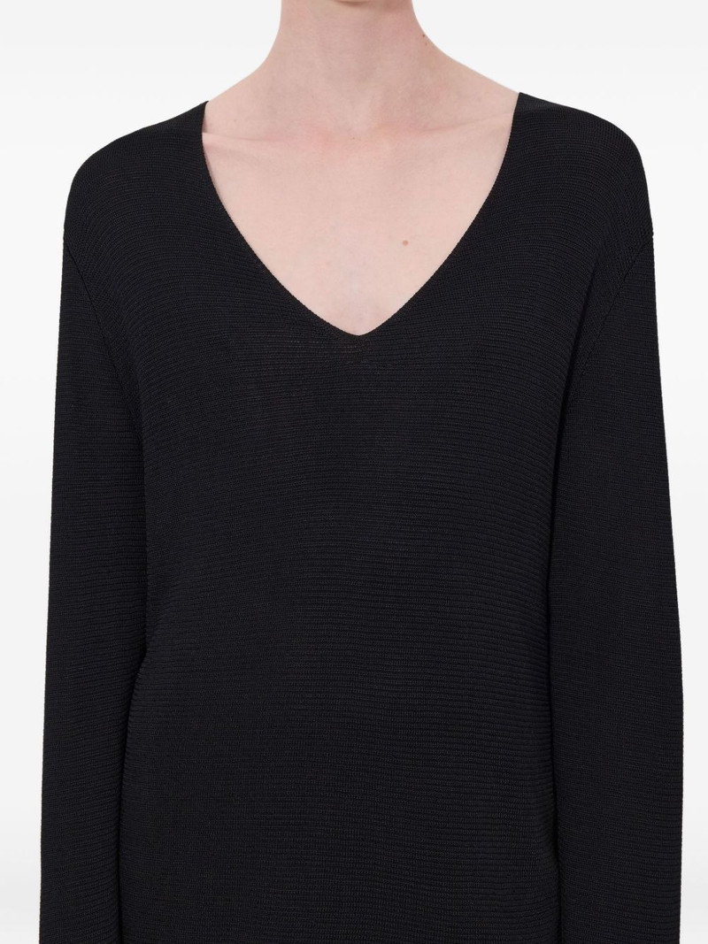 Saya V-neck sweater 5