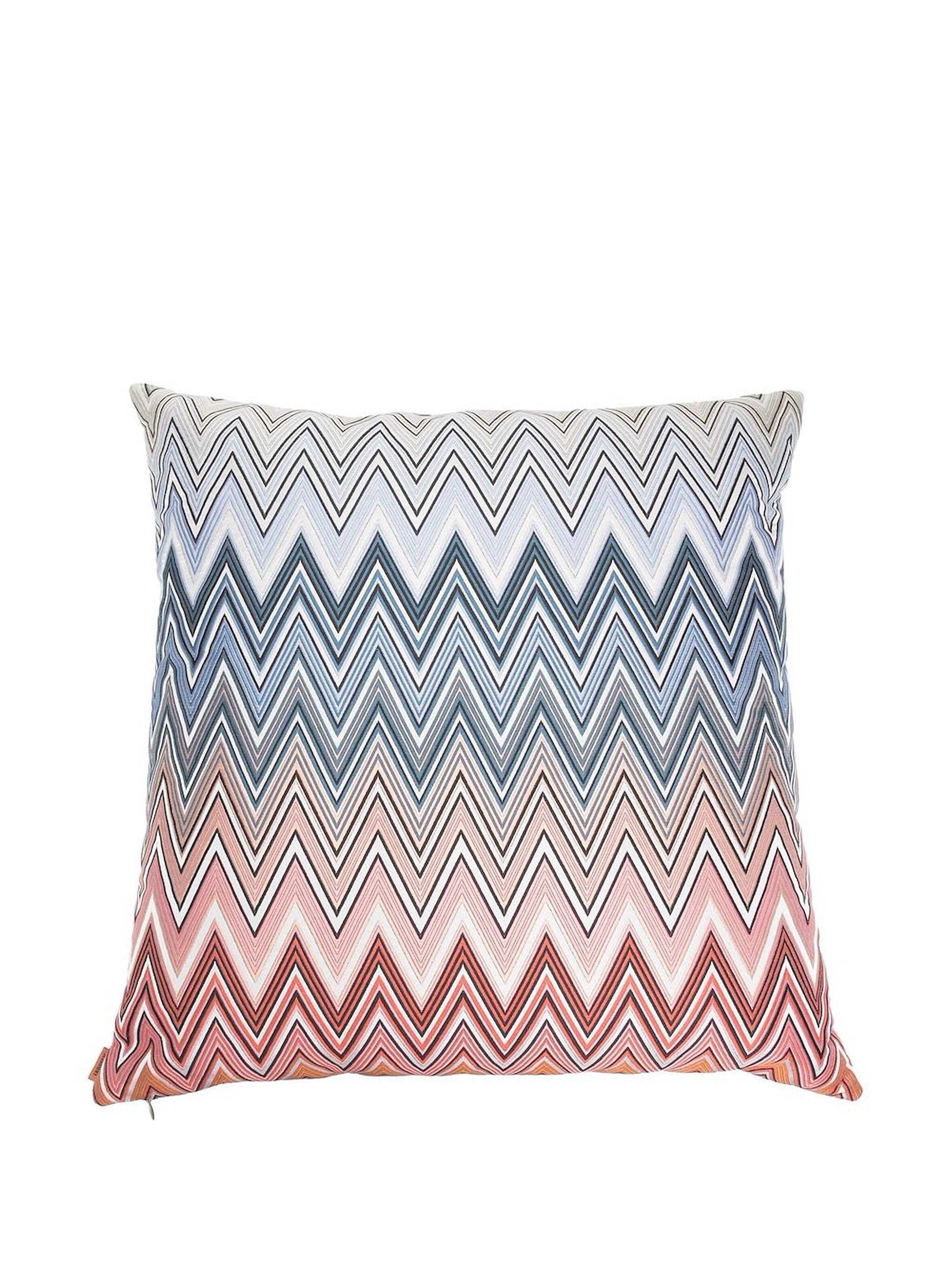 Jarris patterned cushion - 2