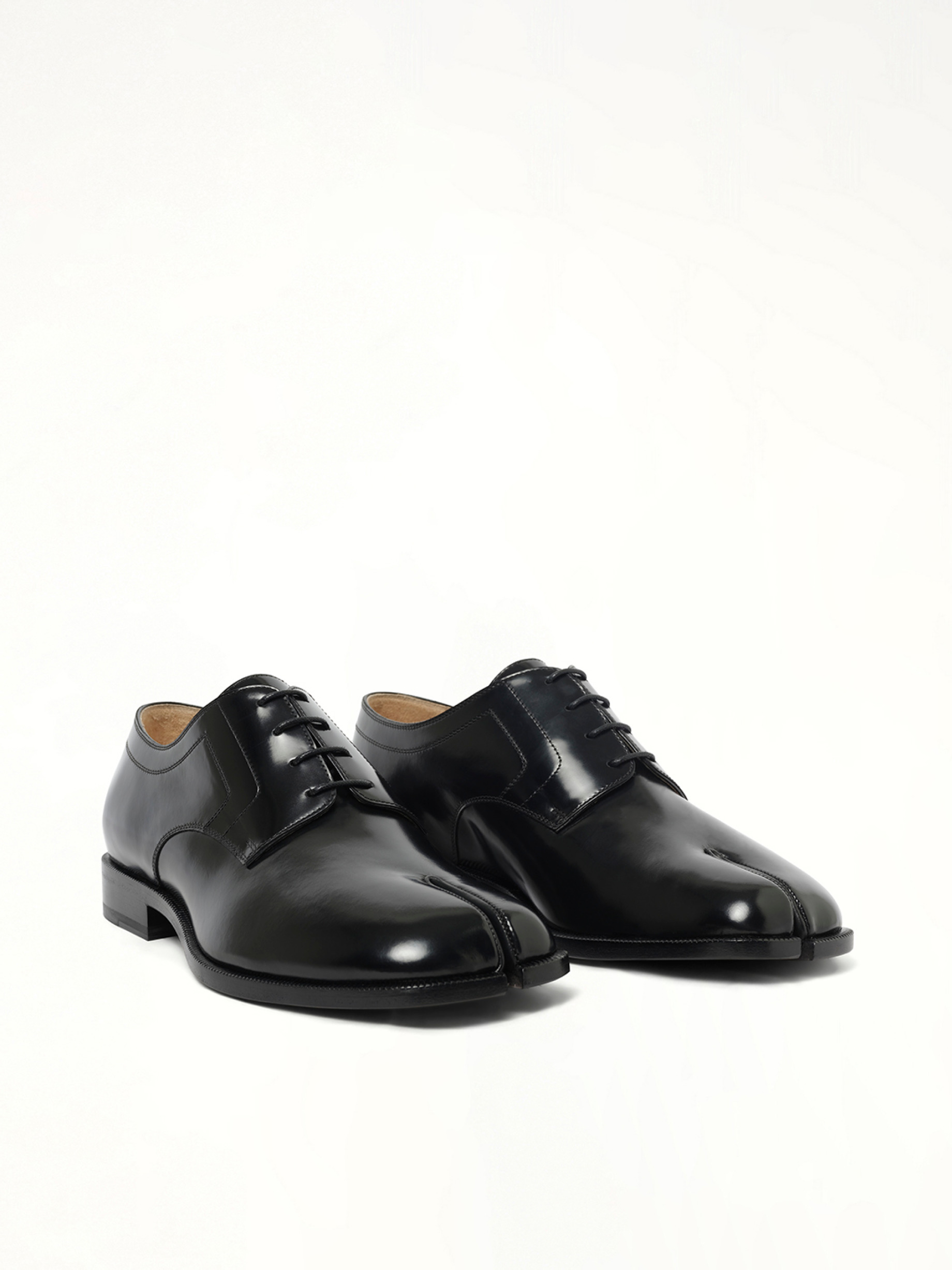 Tabi Lace-Up Derby in Black - 2