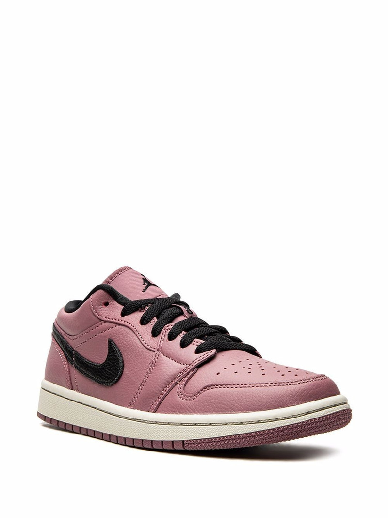 Jordan Air Jordan 1 Low "Magenta" sneakers outlook