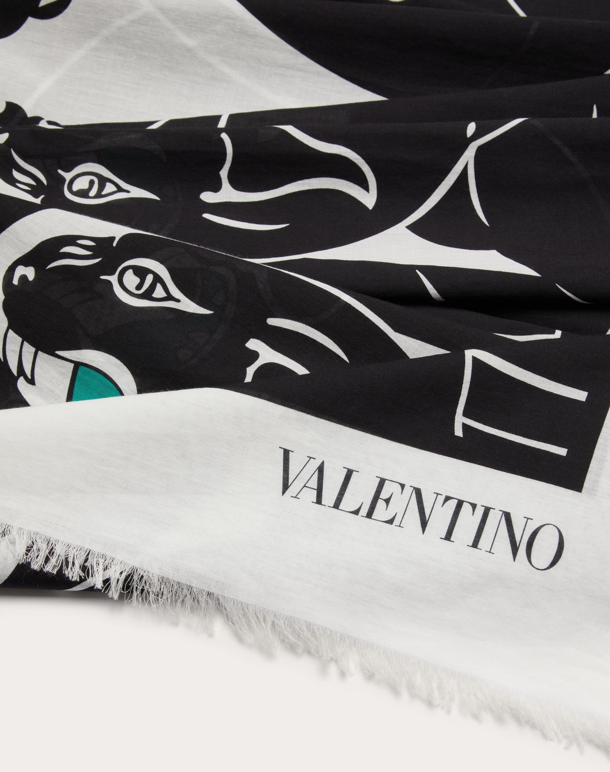 SARONG + CLUTCH WITH VALENTINO ESCAPE PANTHER COTTON PRINT 2