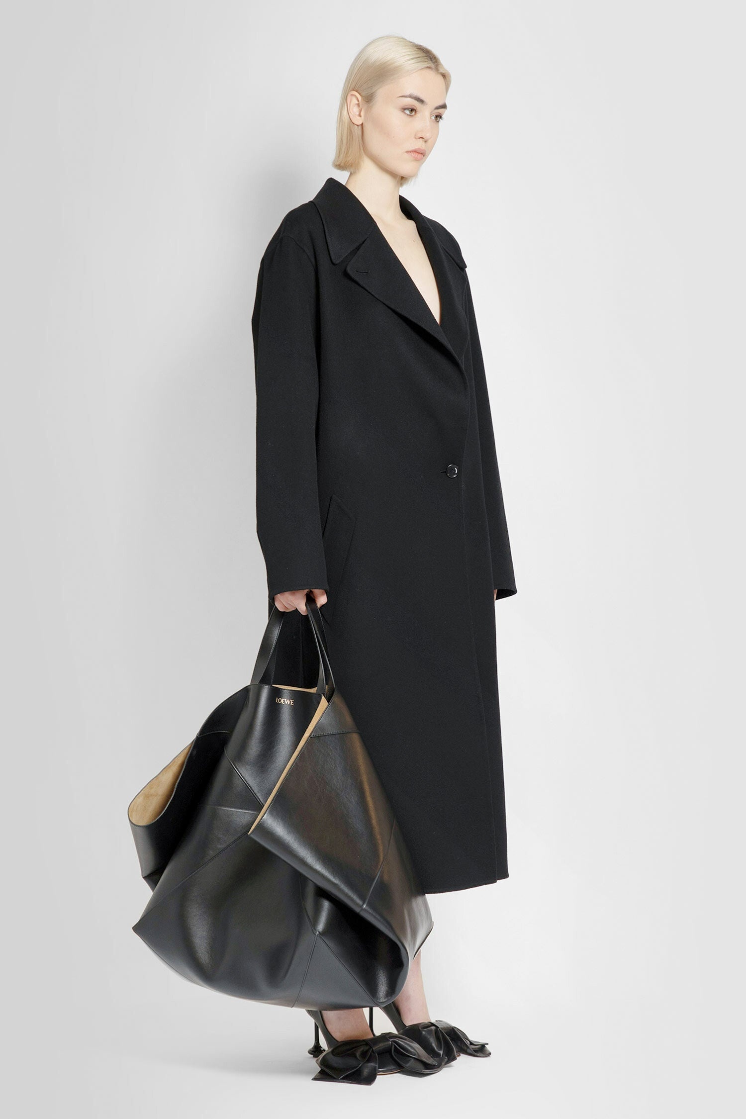 LOEWE WOMAN BLACK TOTE BAGS - 5