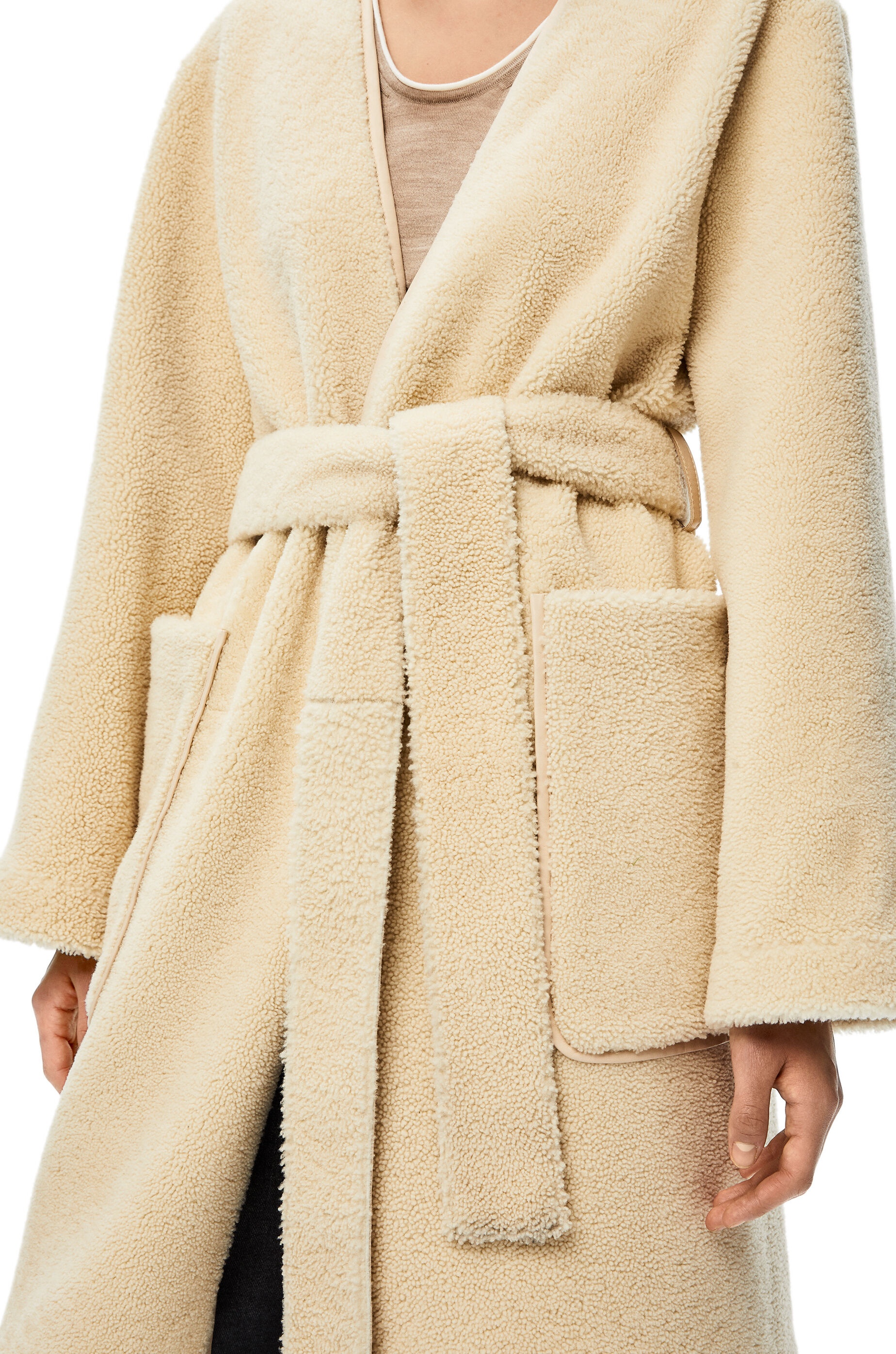 Collarless wrap coat in shearling - 5