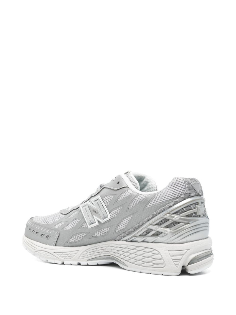 U1906 sneakers 3