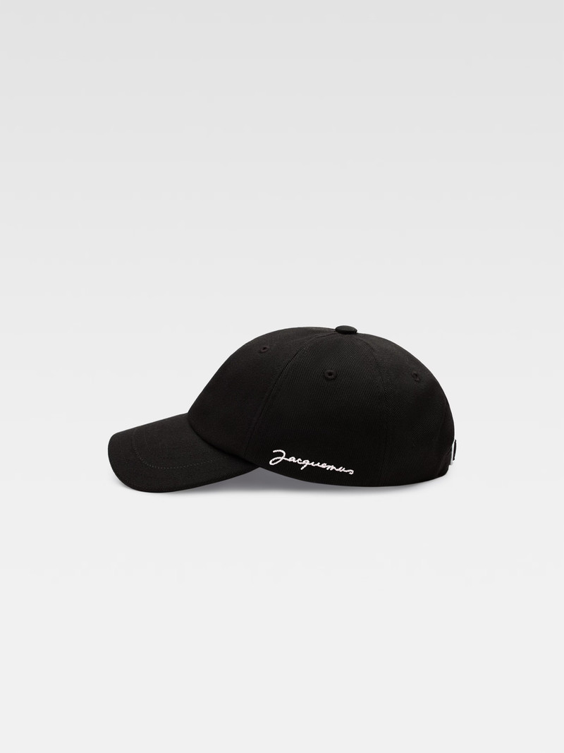 La casquette Jacquemus 1