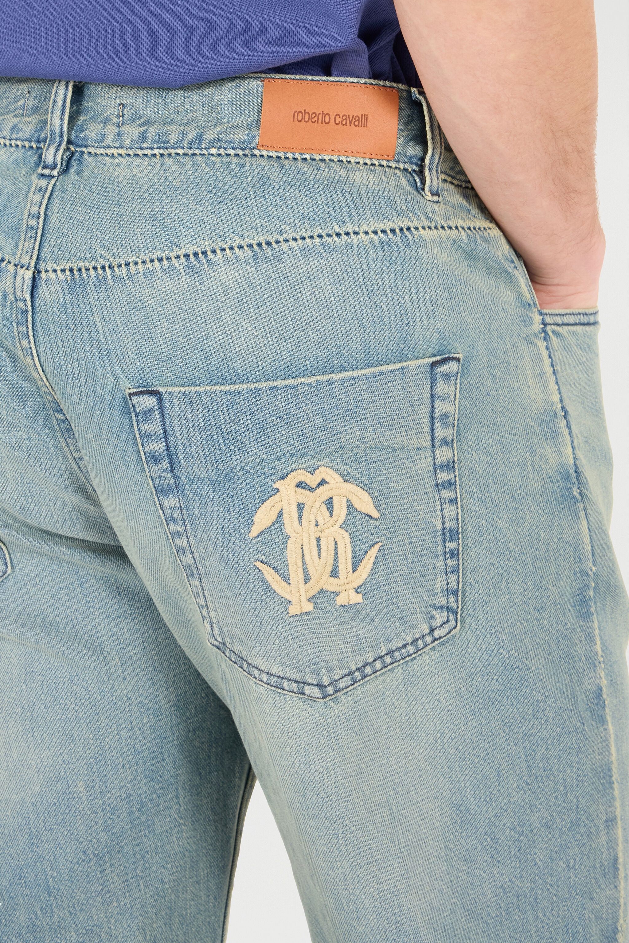 Sandblasted-Effect Jeans - 6