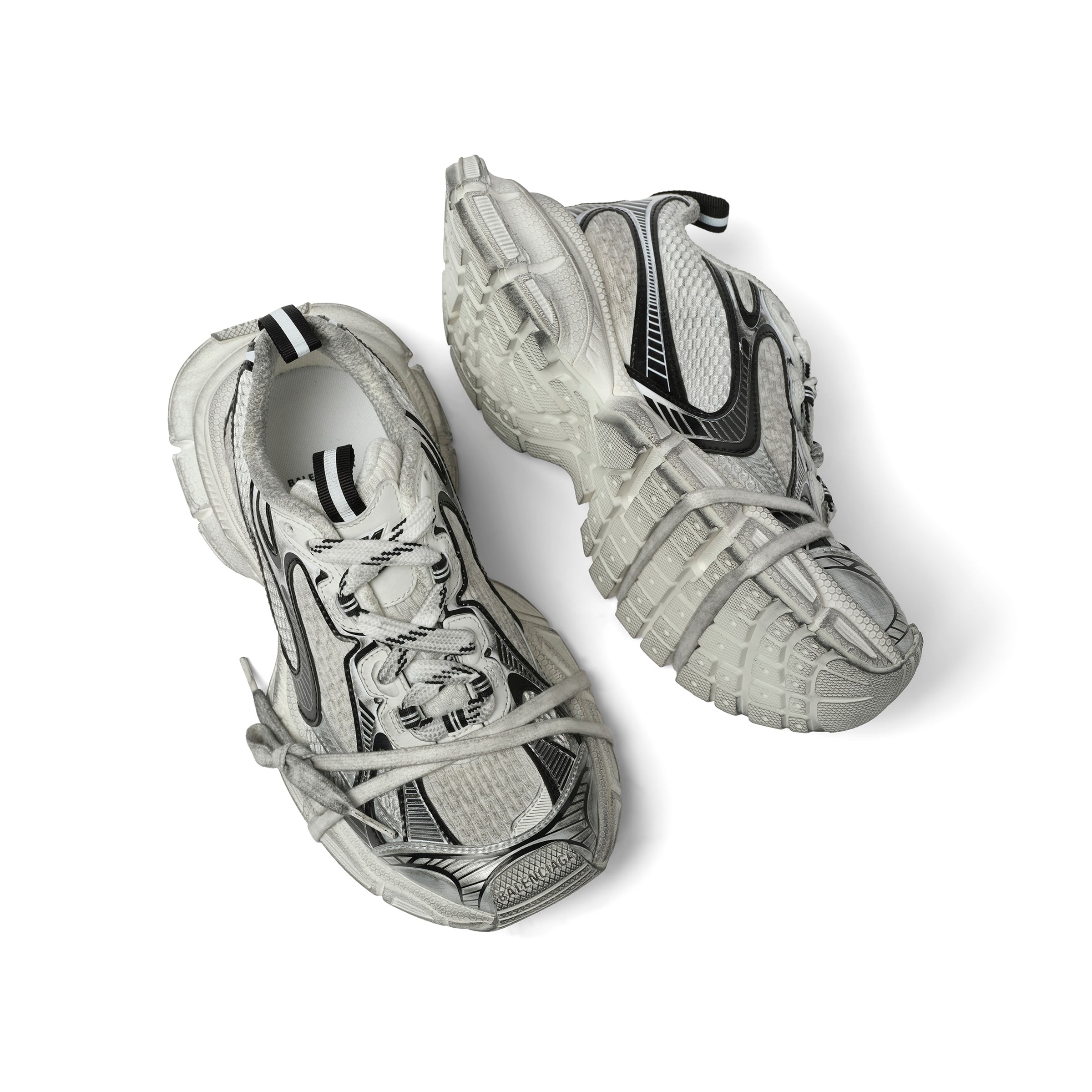 3XL Sneaker in Eggshell/Black - 4