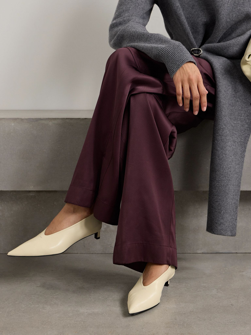 Jil Sander Leather pumps Cream outlook