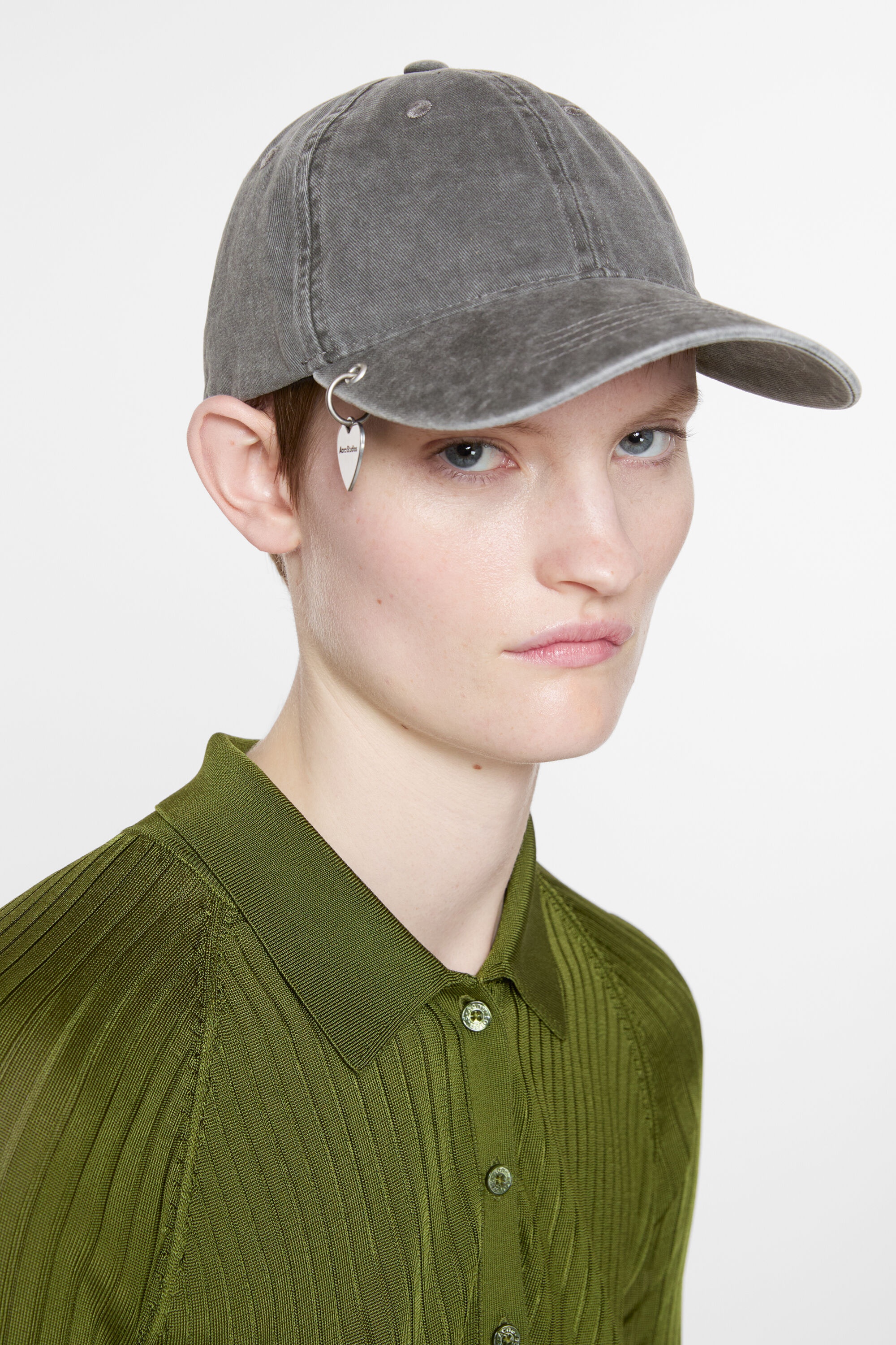 Twill cap pendant - Faded black - 2