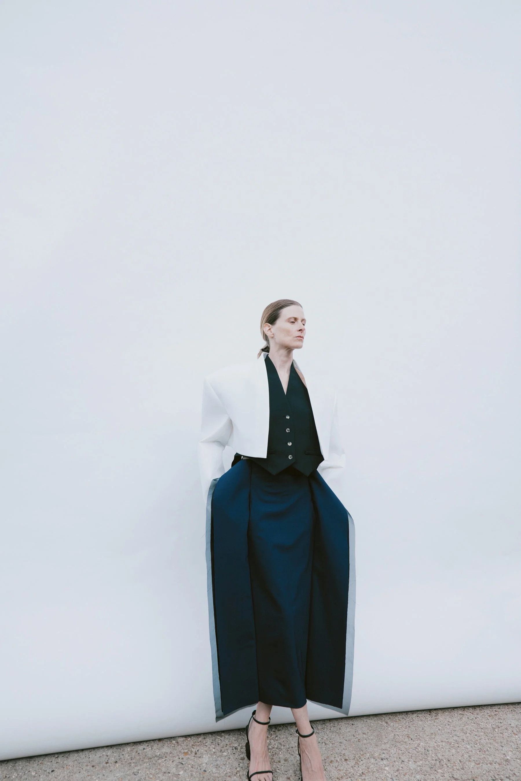 MIDI HIGH WAISTED PANELLED SKIRT NAVY - 1
