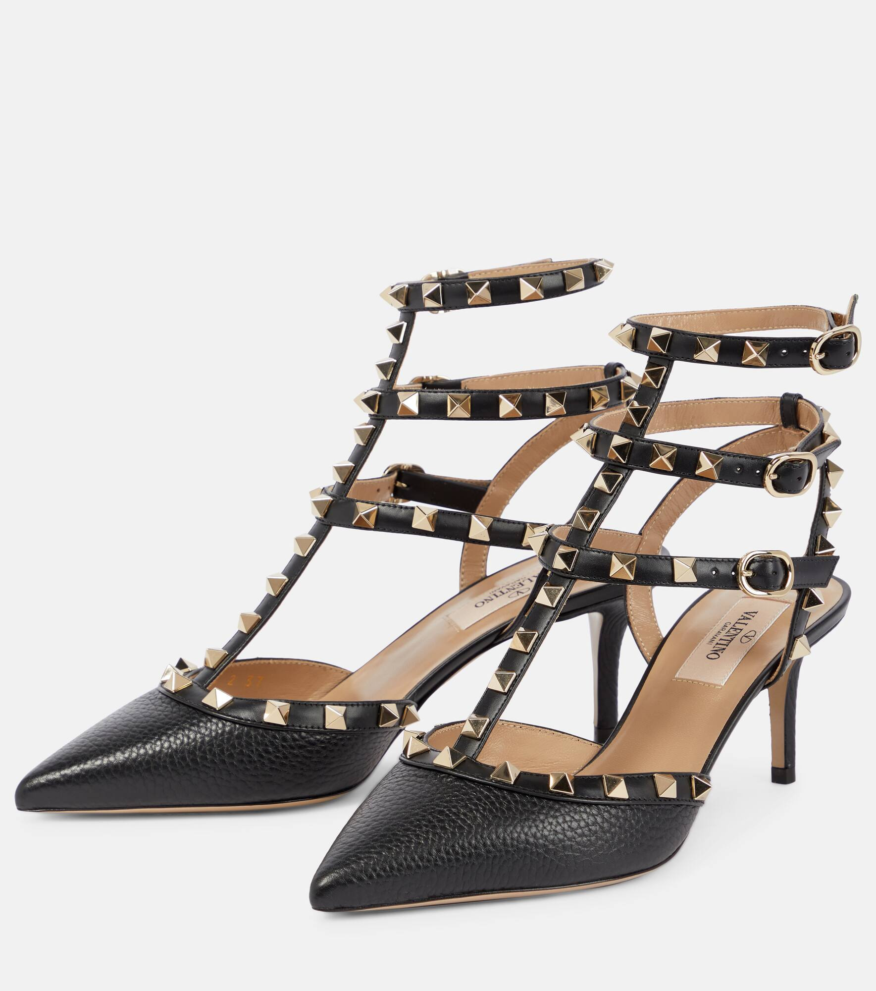 Rockstud leather pumps - 4