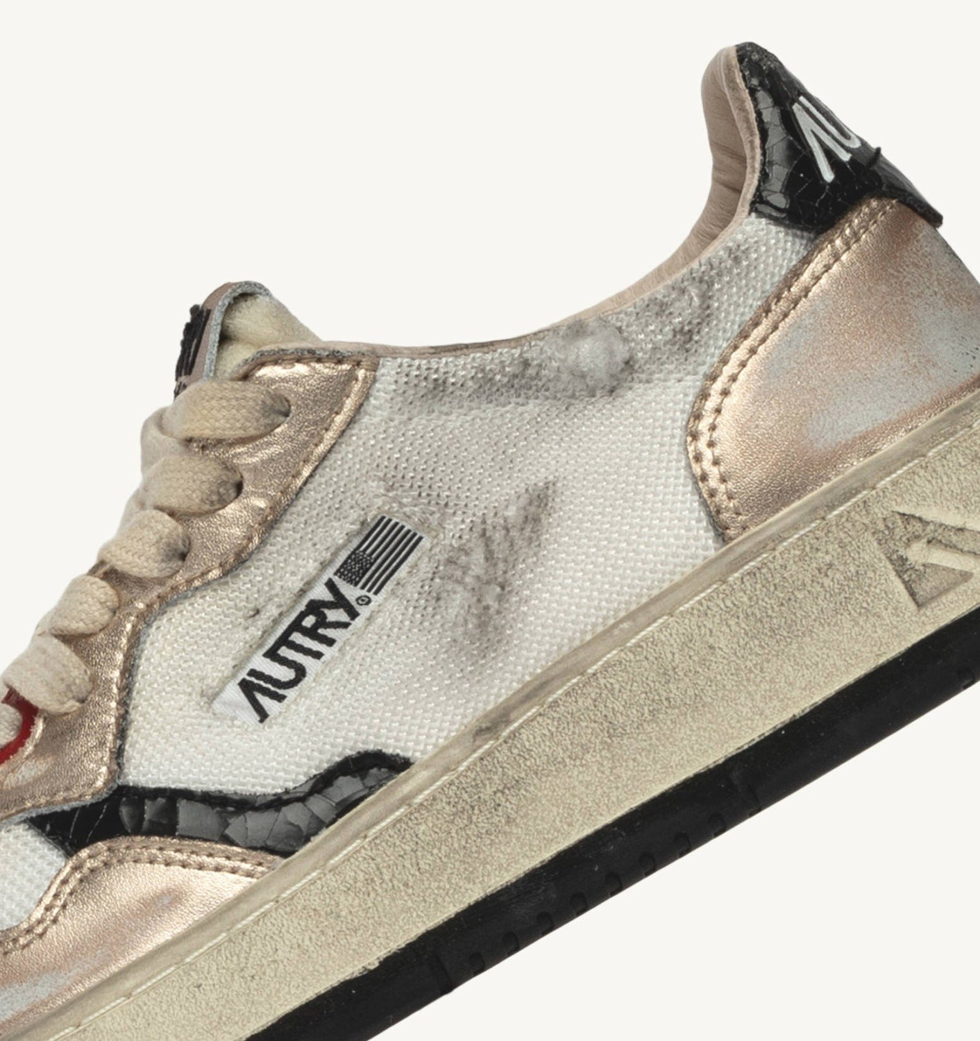 MEDALIST LOW SUPER VINTAGE SNEAKERS IN WHITE MESH, GOLD SUEDE AND BLACK LEATHER - 6