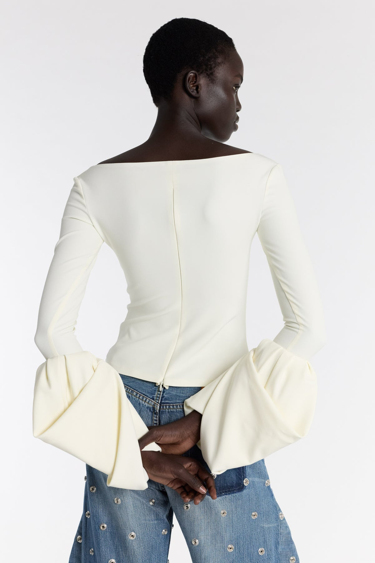 TOP WITH SQUARE DECOLLETE AND PUFF CUFFS IVORY - 3