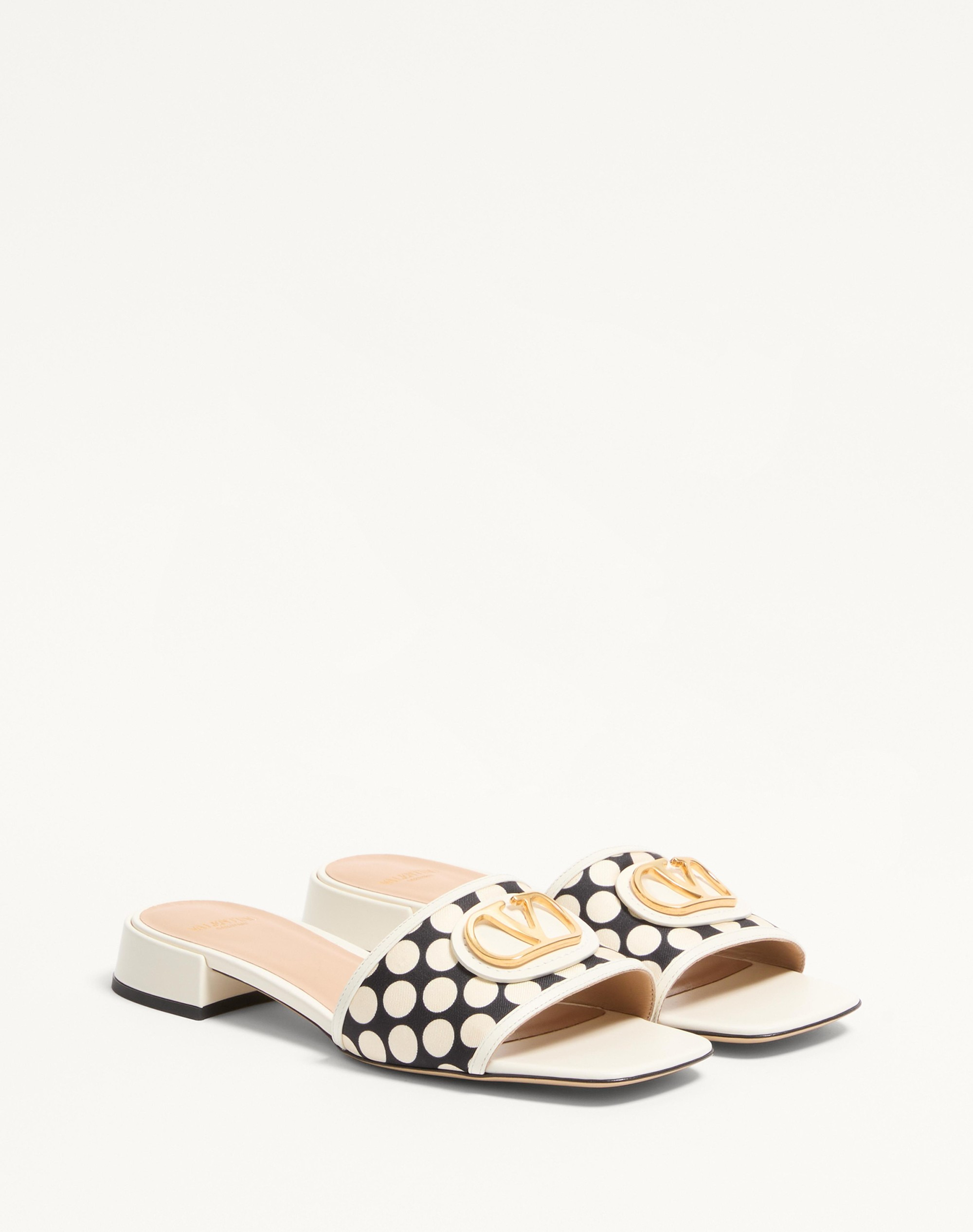 VLOGO SIGNATURE SLIDE SANDAL IN PLUS DE POIS FABRIC 20MM - 3