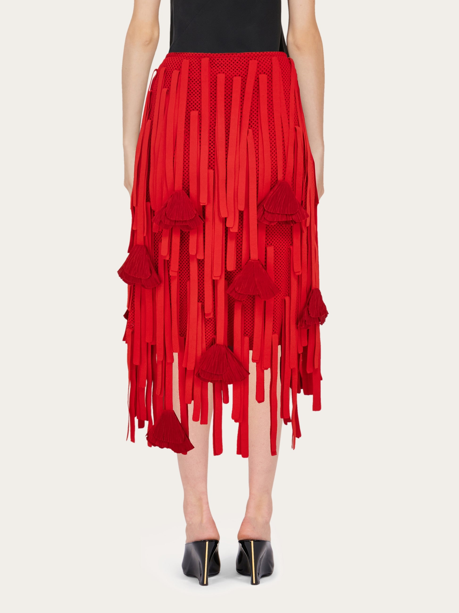 Mesh skirt with flower detail - 3