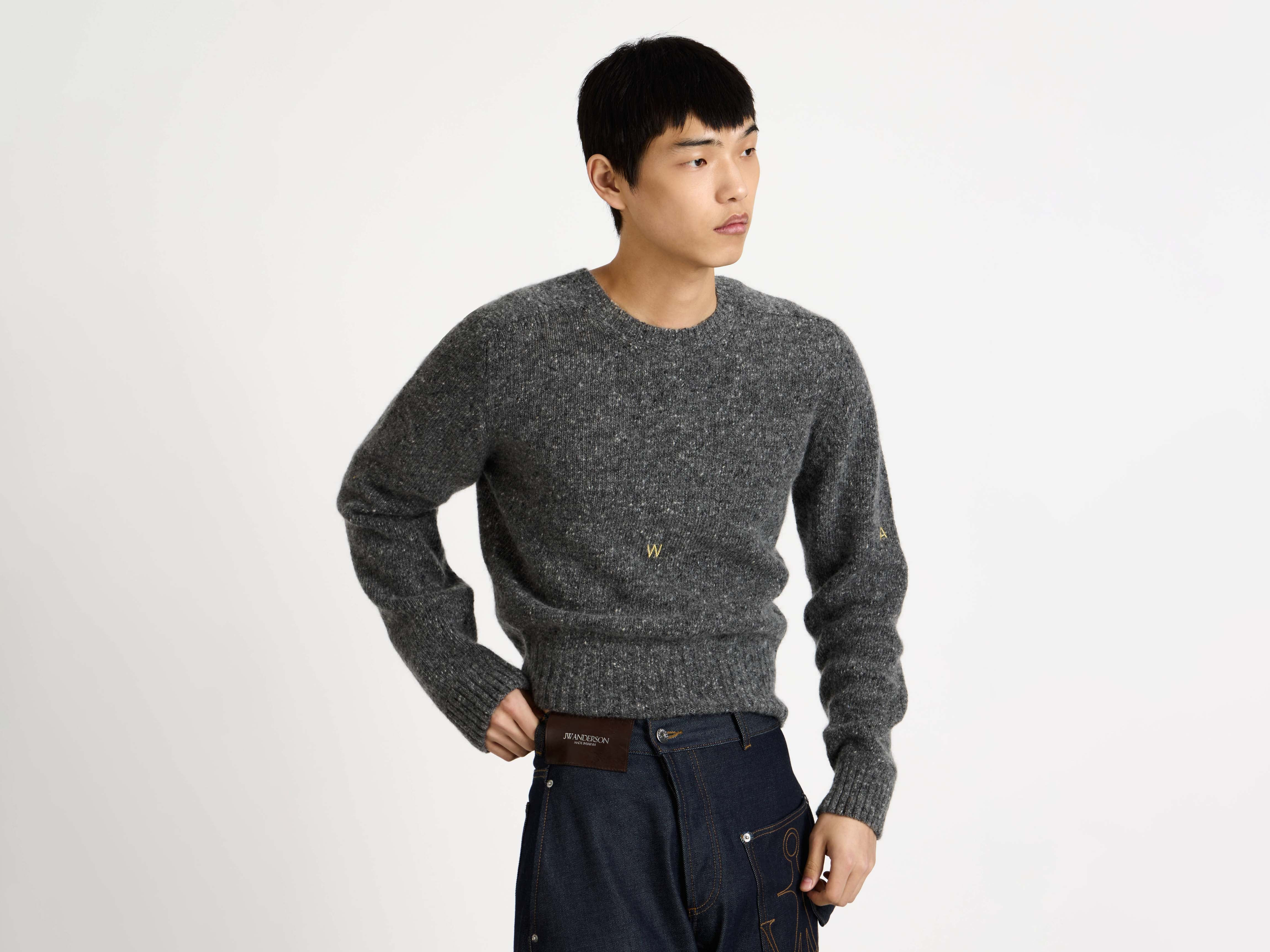 SLEEVE EMBROIDERED CREW NECK JUMPER IN CHARCOAL MELANGE - 5