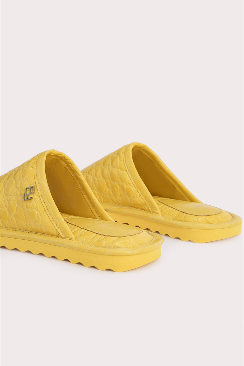 Ari Duckling Circular Croco Embossed Leather - 6