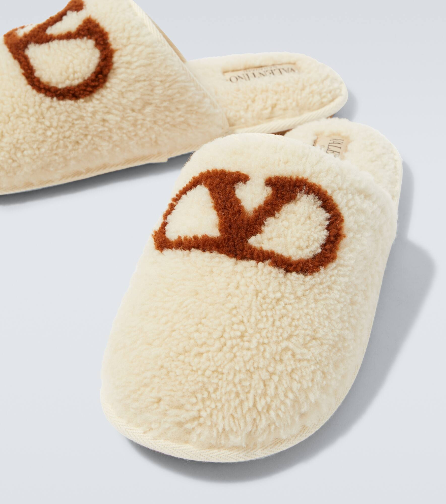 VLogo shearling slippers - 3