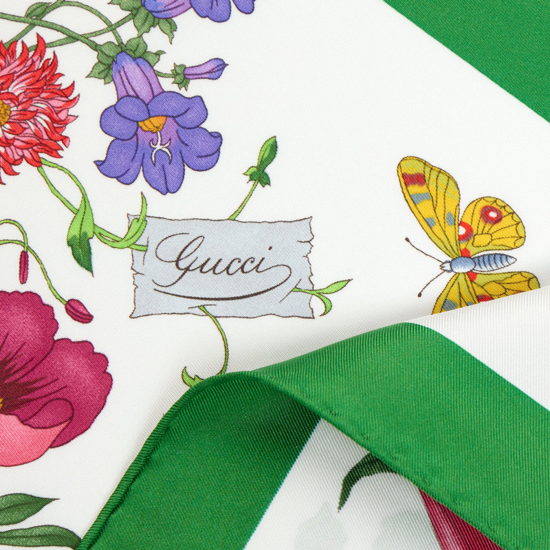 GUCCI Printed silk twill diamond scarf outlook