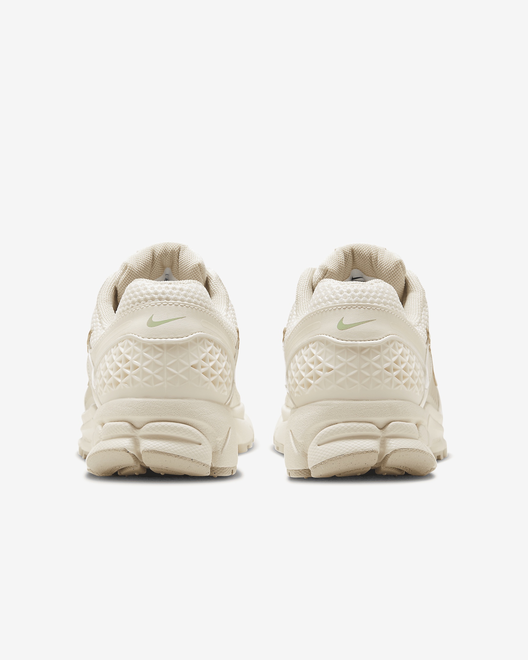 Nike Zoom Vomero 5 Women's Shoes - 7