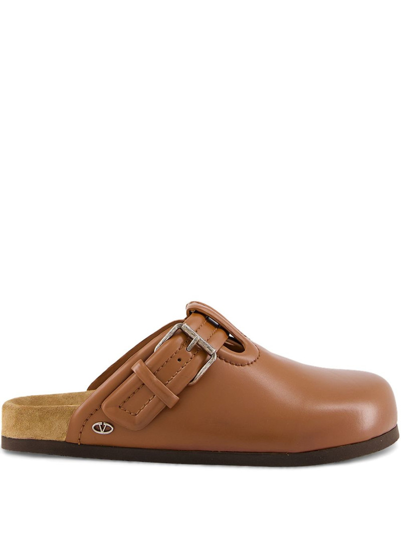 leather slippers 1