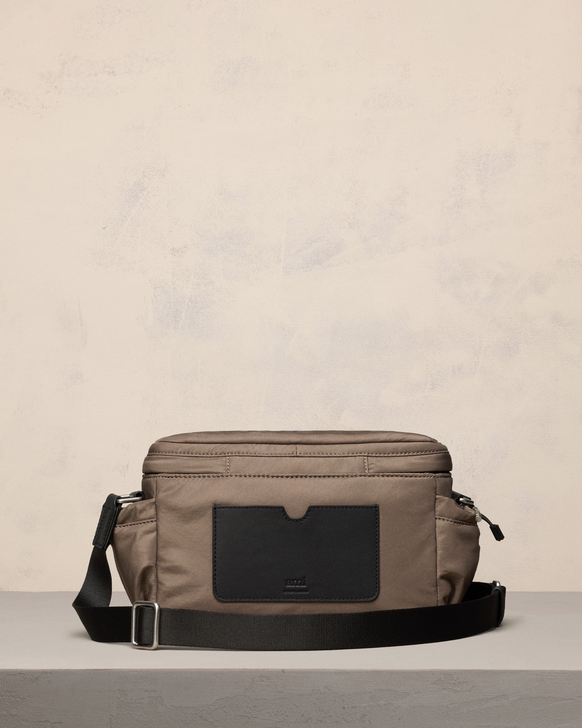 AMI DE COEUR MESSENGER BAG - 3