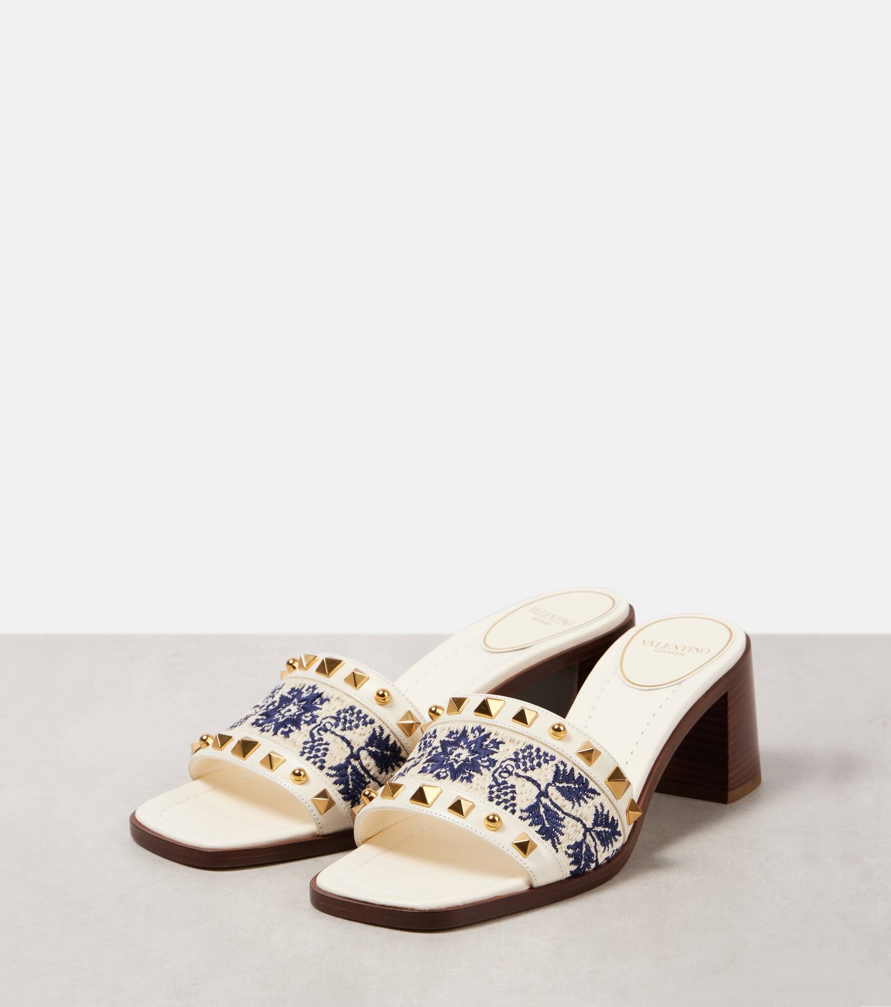 County 60 Rockstud embroidered mules - 4