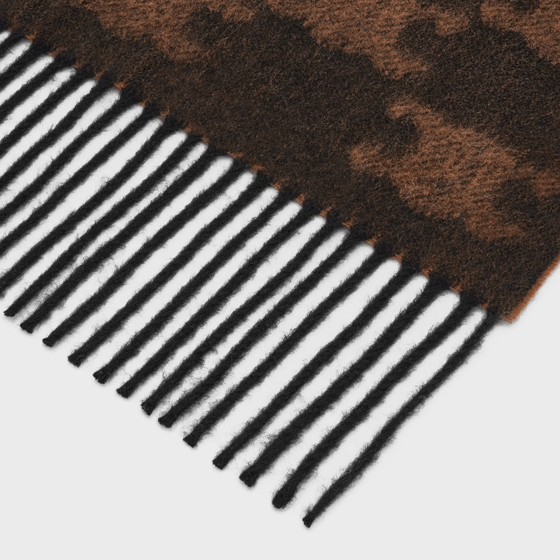 fringed scarf in monogram cashmere - 2
