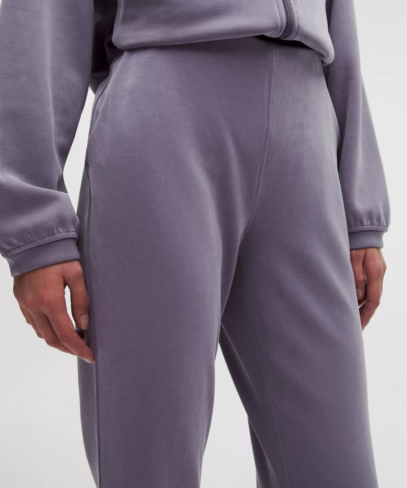 Brushed Softstreme Mid-Rise Flared Pant *Regular 4