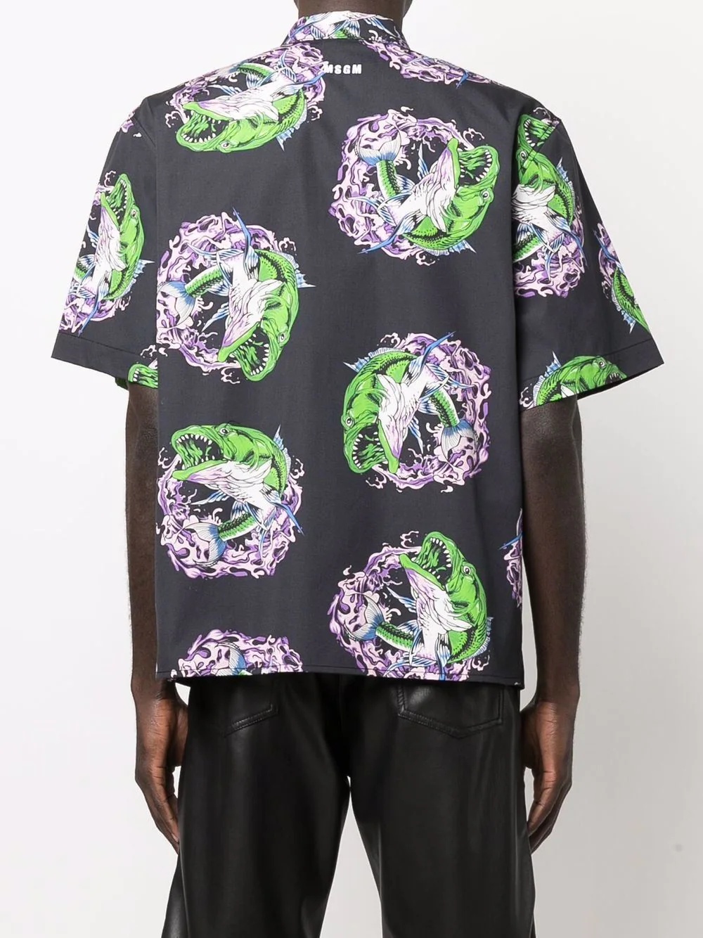 graphic-print short-sleeved shirt - 4