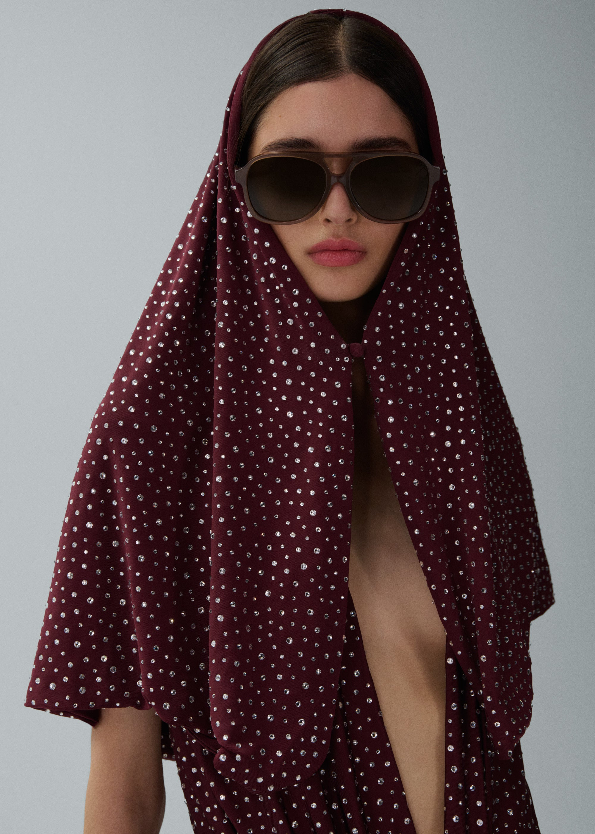 Hooded plunge maxi dress in bordeaux crystals - 4