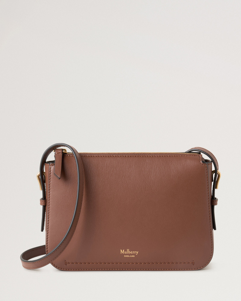 Clovelly Pouch Bright Oak Micro Classic Grain 1