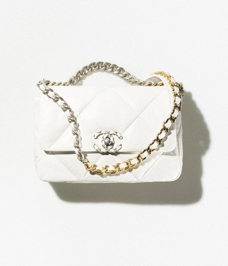 CHANEL 19 Handbag 1