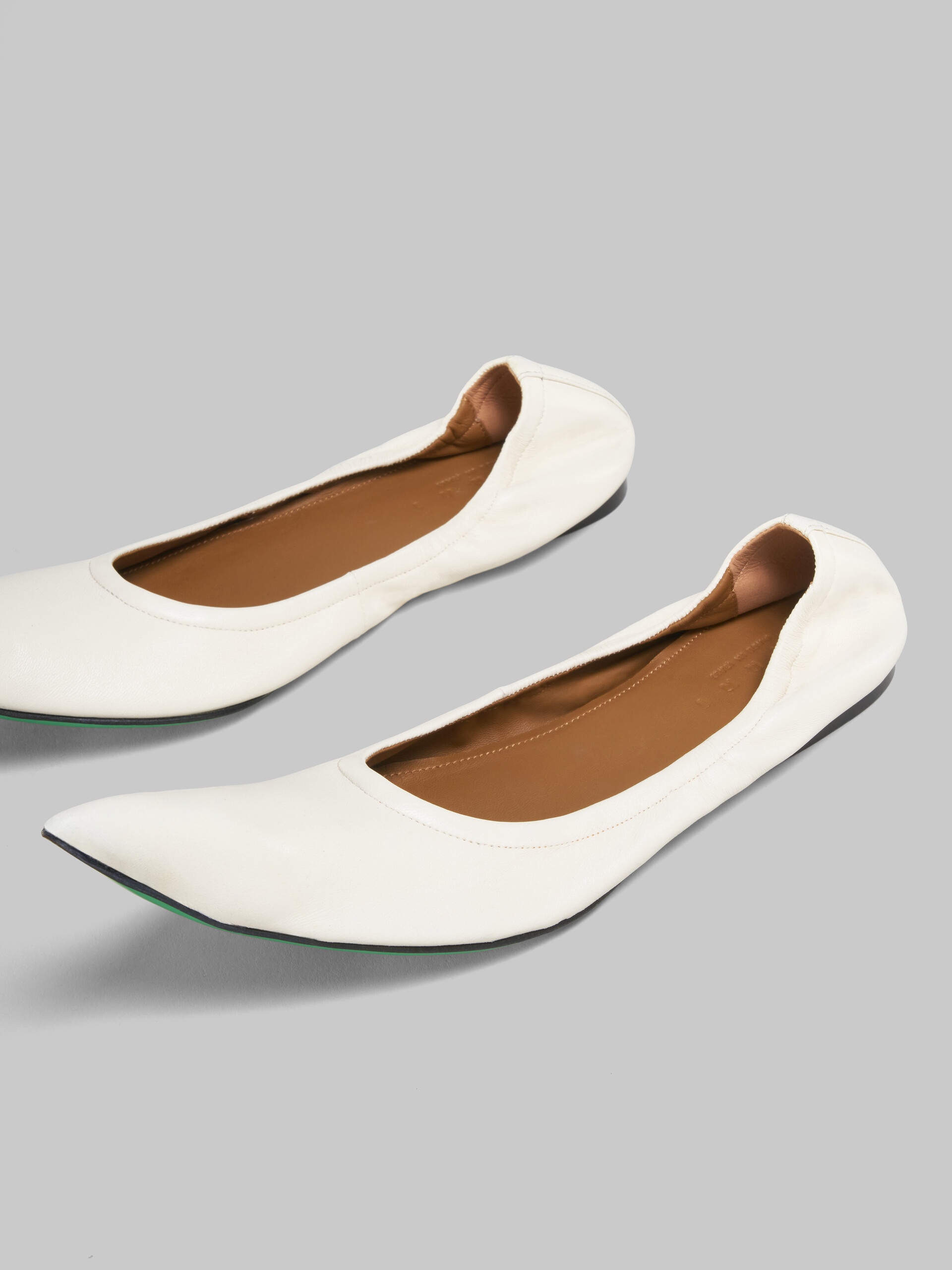 WHITE NAPPA POINTED-TOE BALLET FLATS - 5