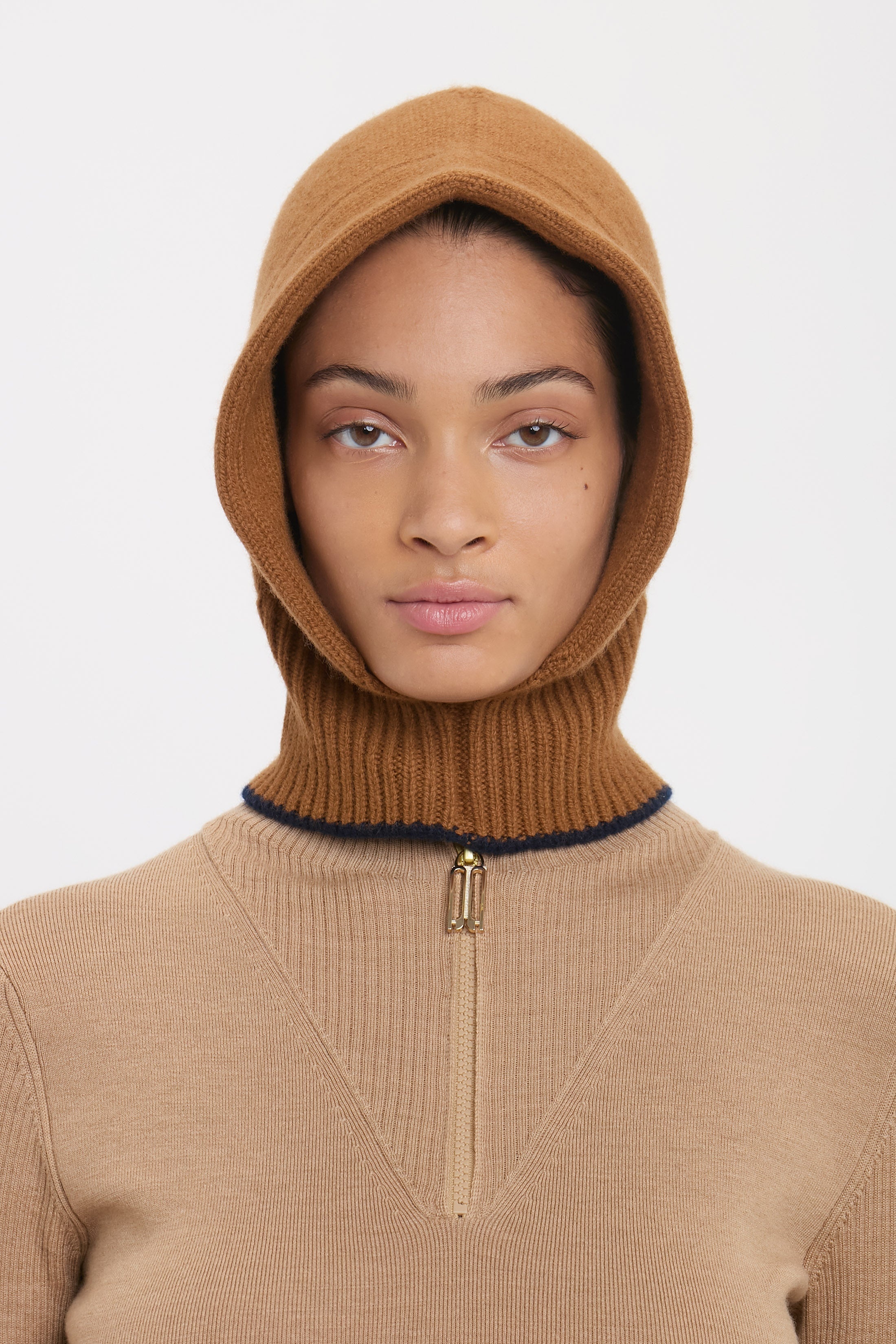 Knitted Hood In Camel-Navy - 3