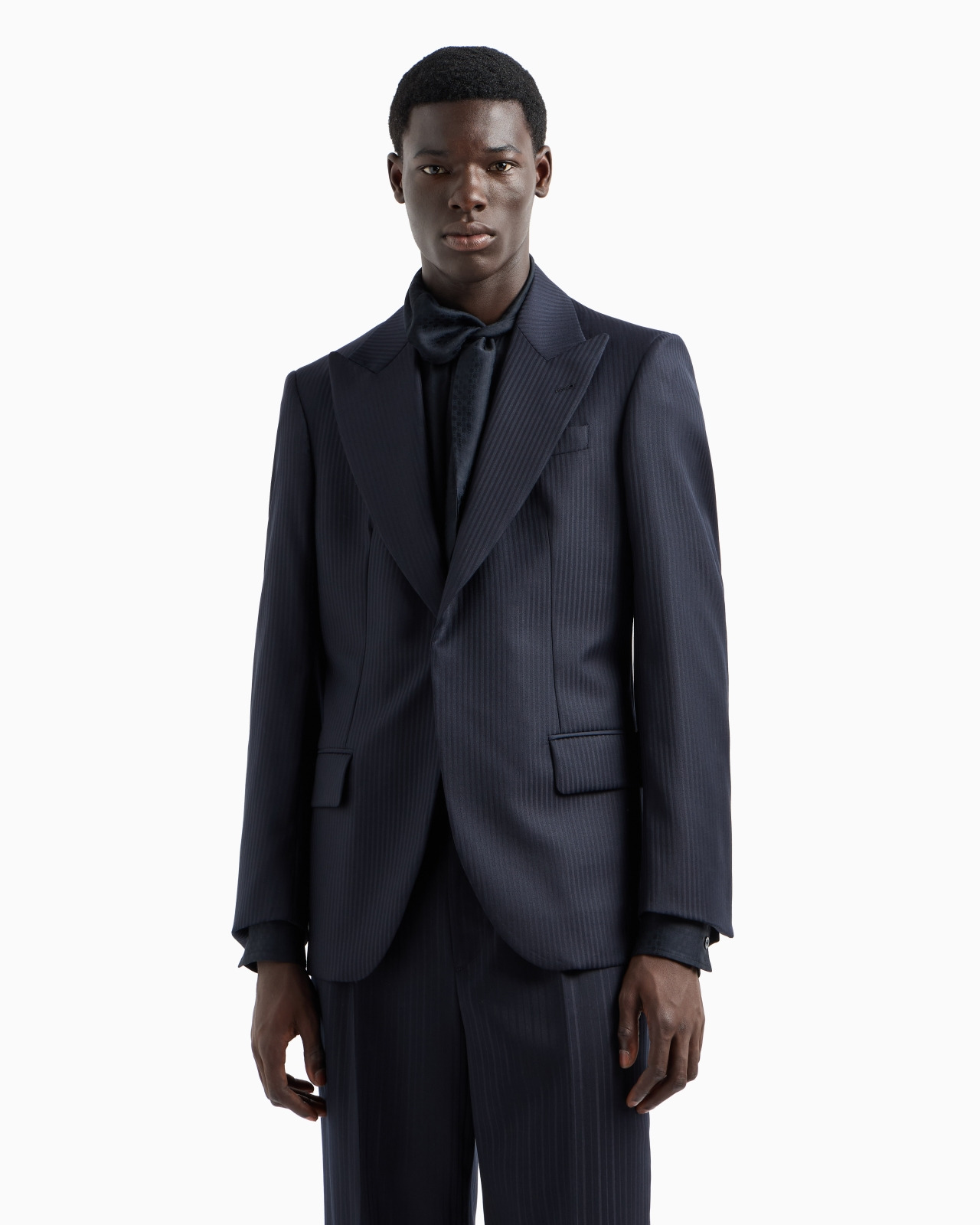Wool satin blazer with alternating stripes and peak lapels - 2