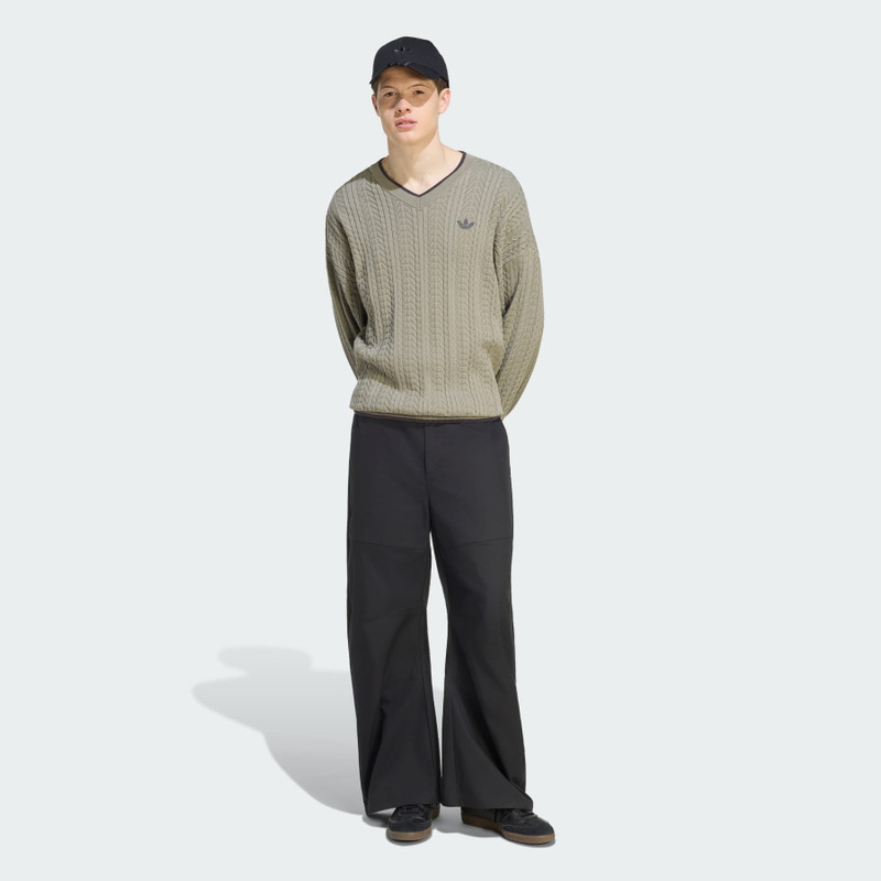 CABLE KNIT V-NECK SWEATER 4