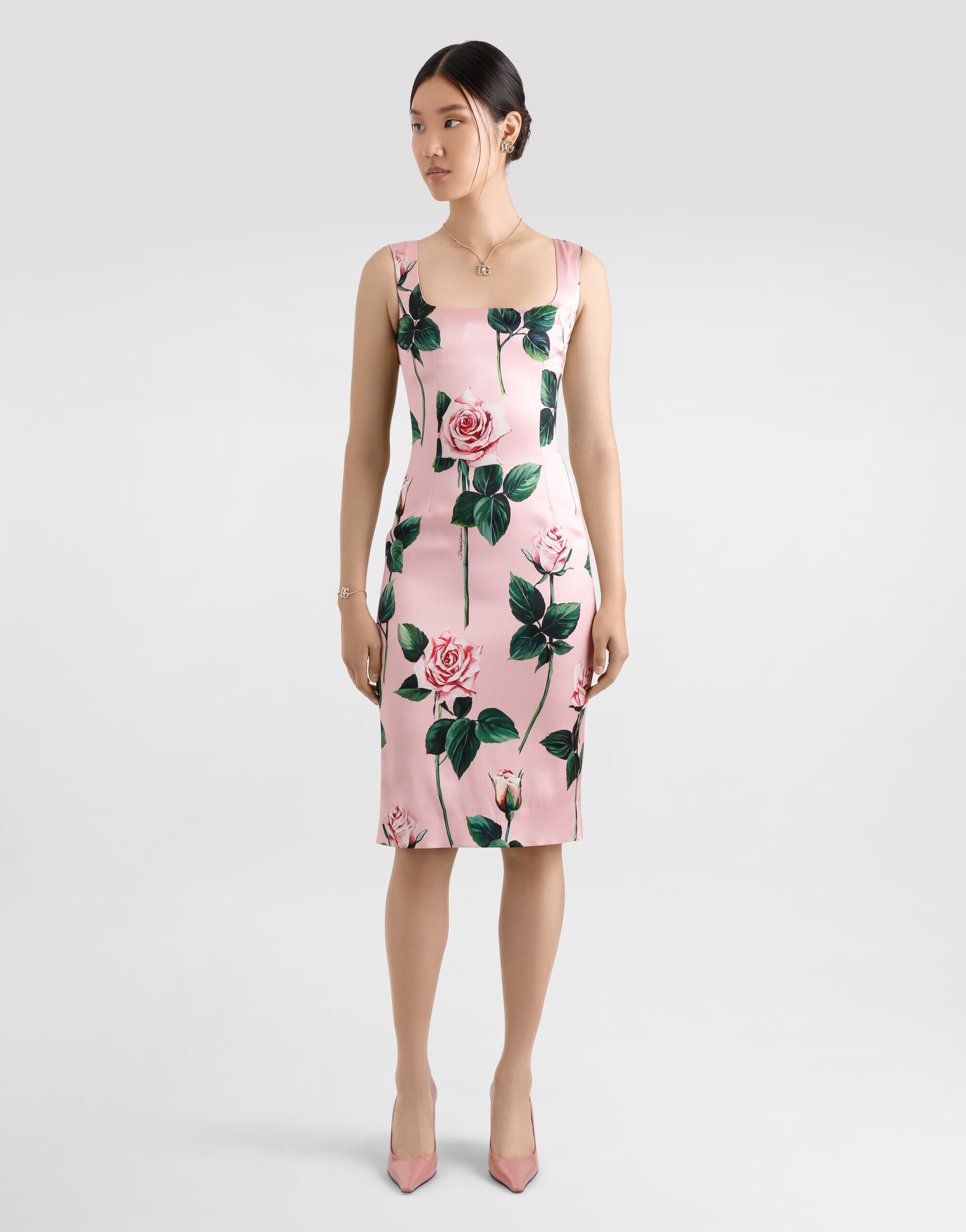 Satin calf-length sheath dress with rose print - 2