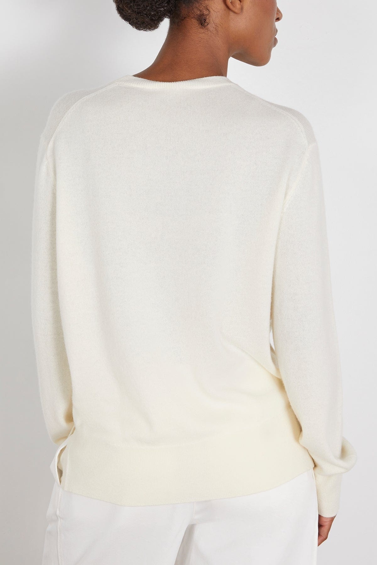 Crewneck Cashmere Knit in Meringue - 4