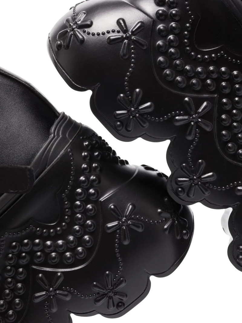 Turbo beaded platform pumps 4