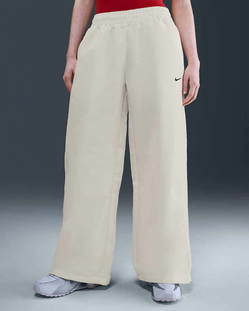 Nike Nike Sportswear Windrunner Women's Pants outlook