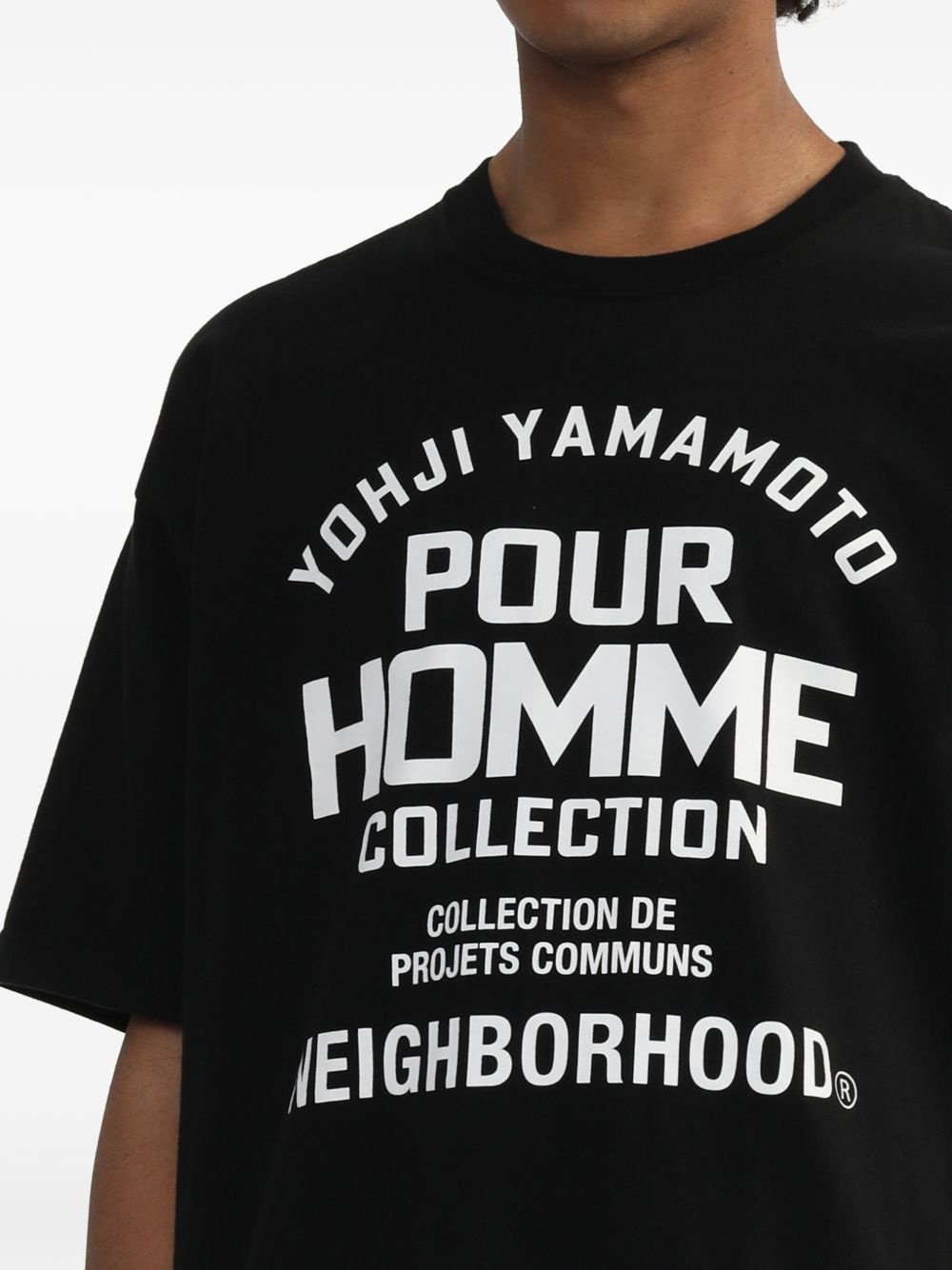 x Neighbourhood slogan-print T-shirt - 5