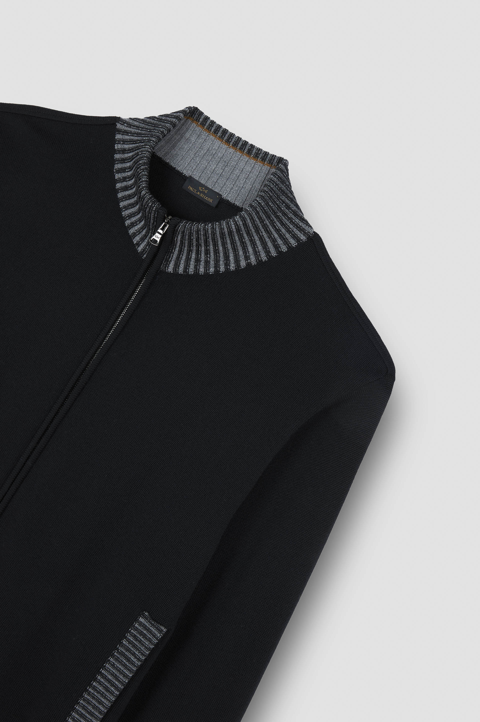SOFT COOL TOUCH WOOL SWEATER WITH ZIP CLOSURE - 5