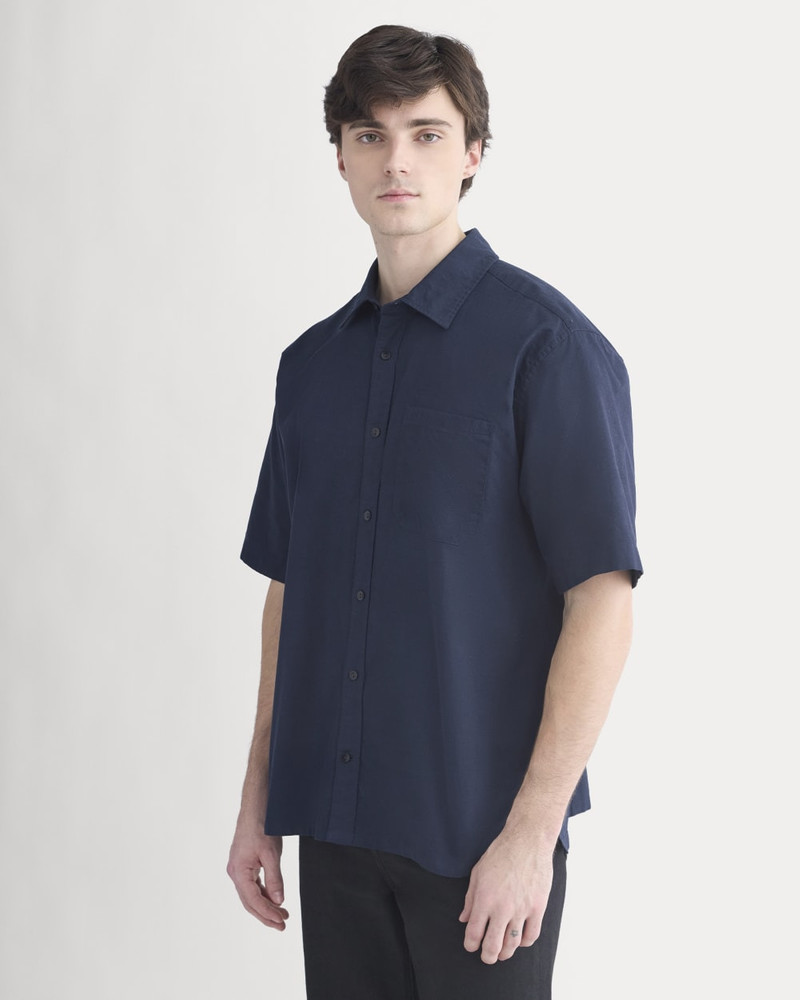 EVERLANE LIGHTWEIGHT SHORT-SLEEVE OXFORD outlook