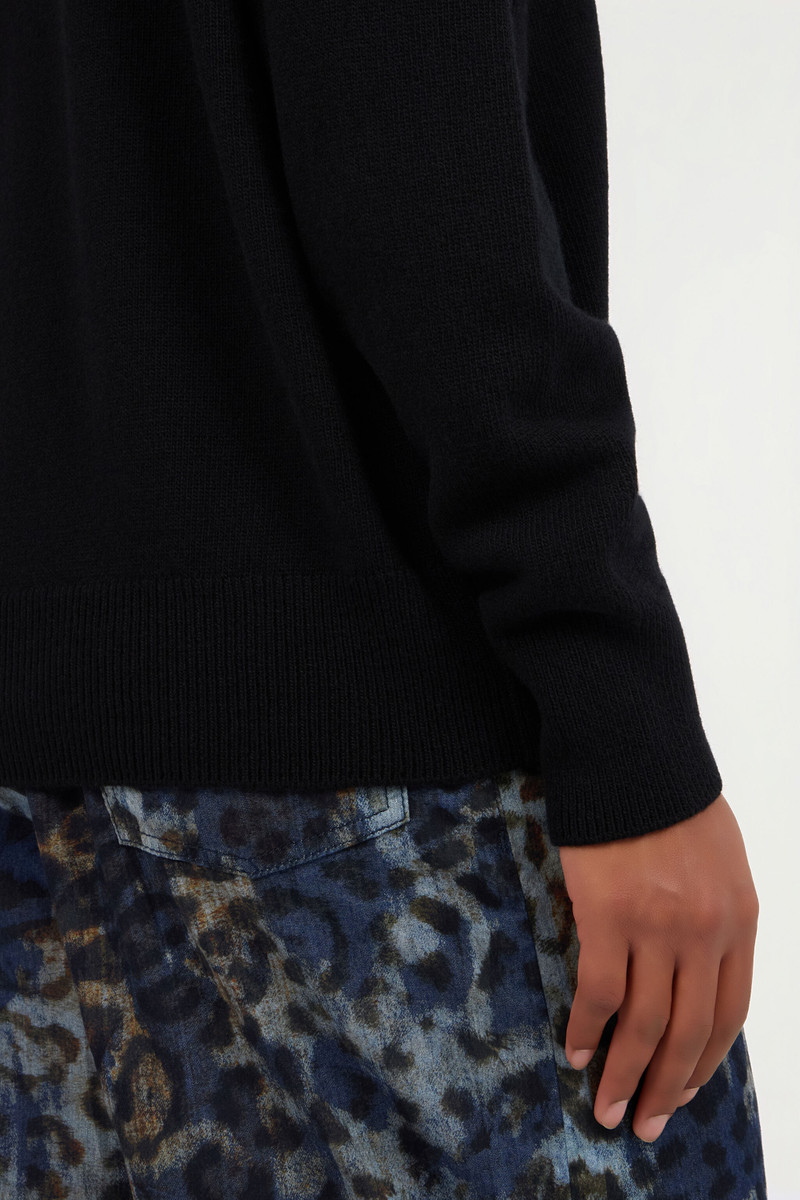 Black sweater with Monogram Mirror Snake 7