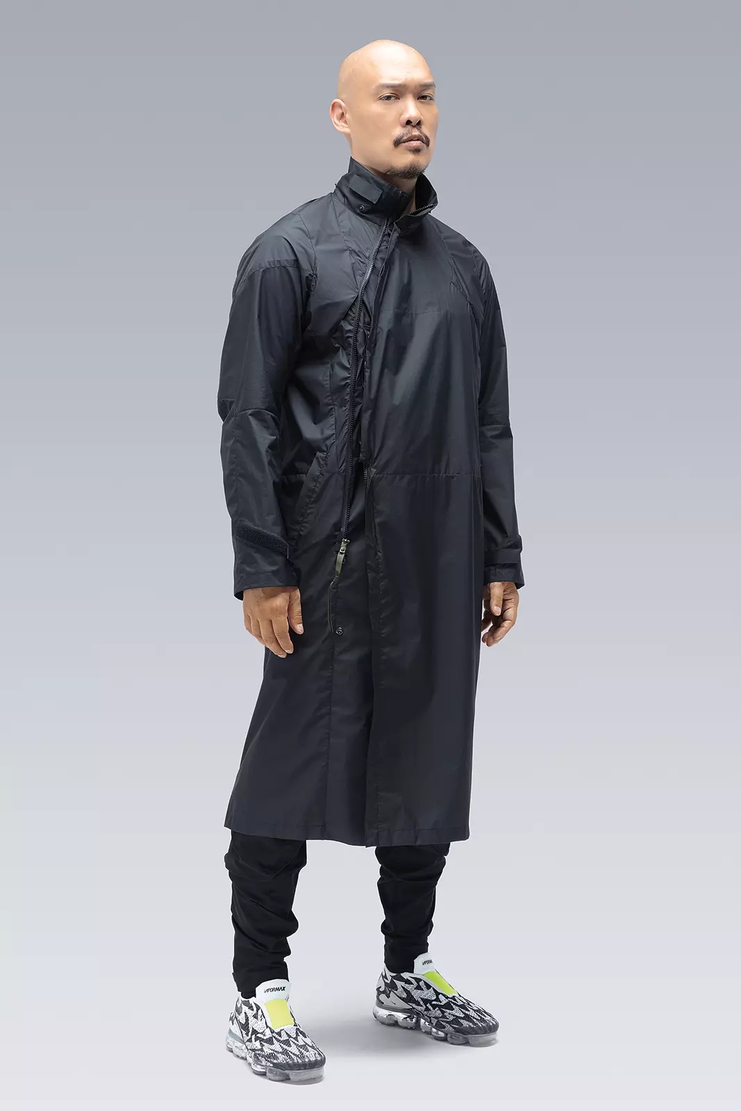 J82-WS 2L Gore-Tex Infinium™ Windstopper® Interops Coat Black - 16