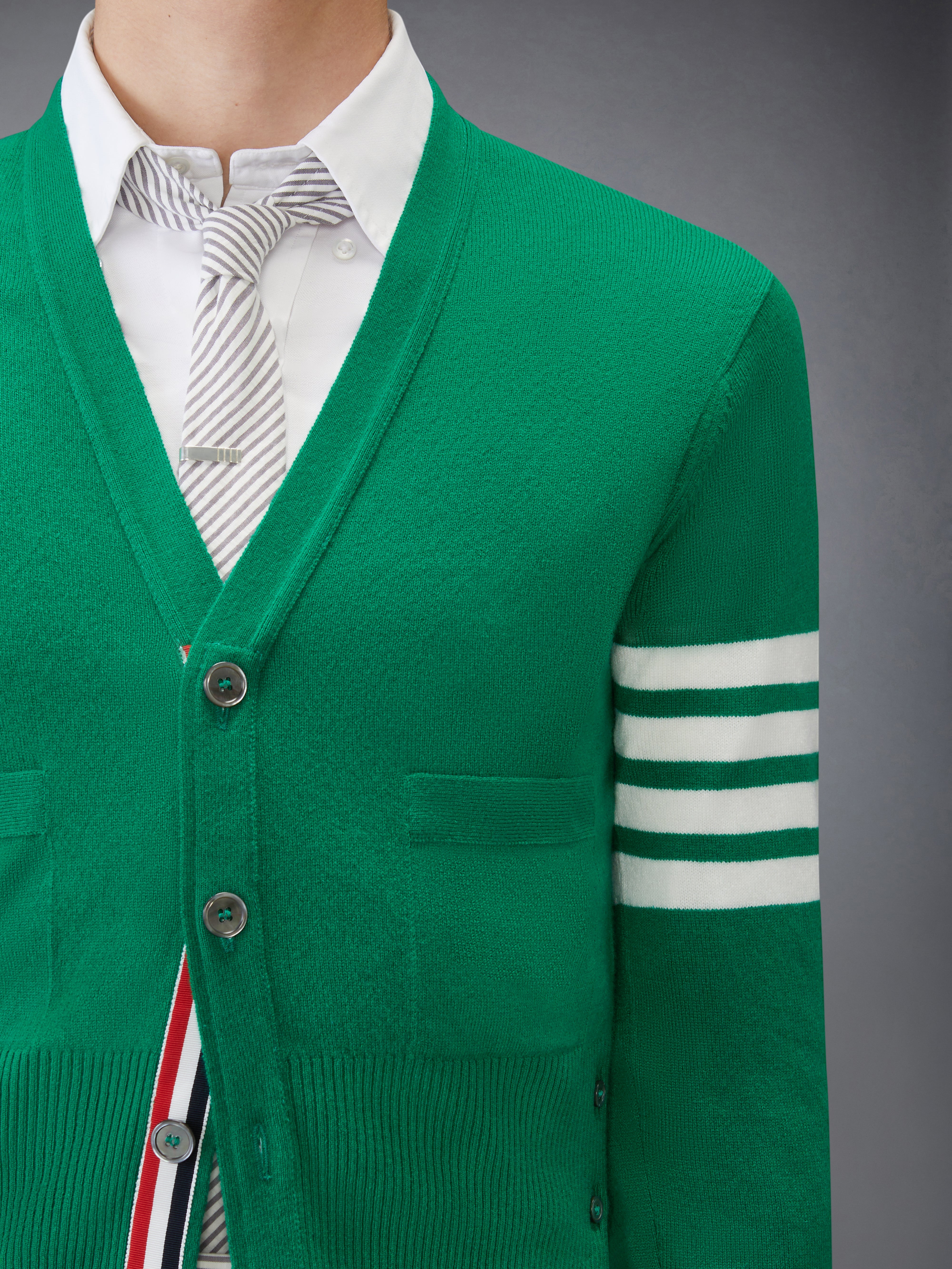 CLASSIC CASHMERE 4-BAR V-NECK CARDIGAN - 6