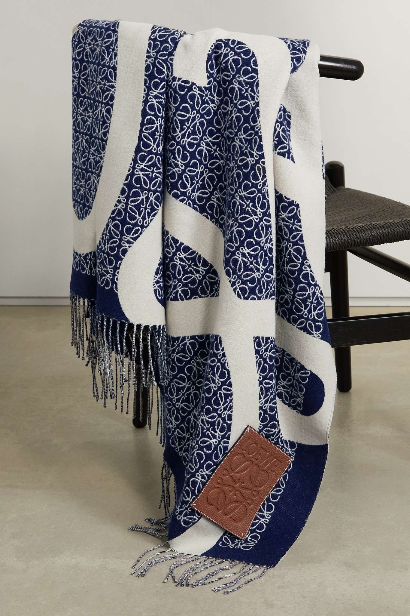 Fringed leather-trimmed wool-jacquard blanket - 1