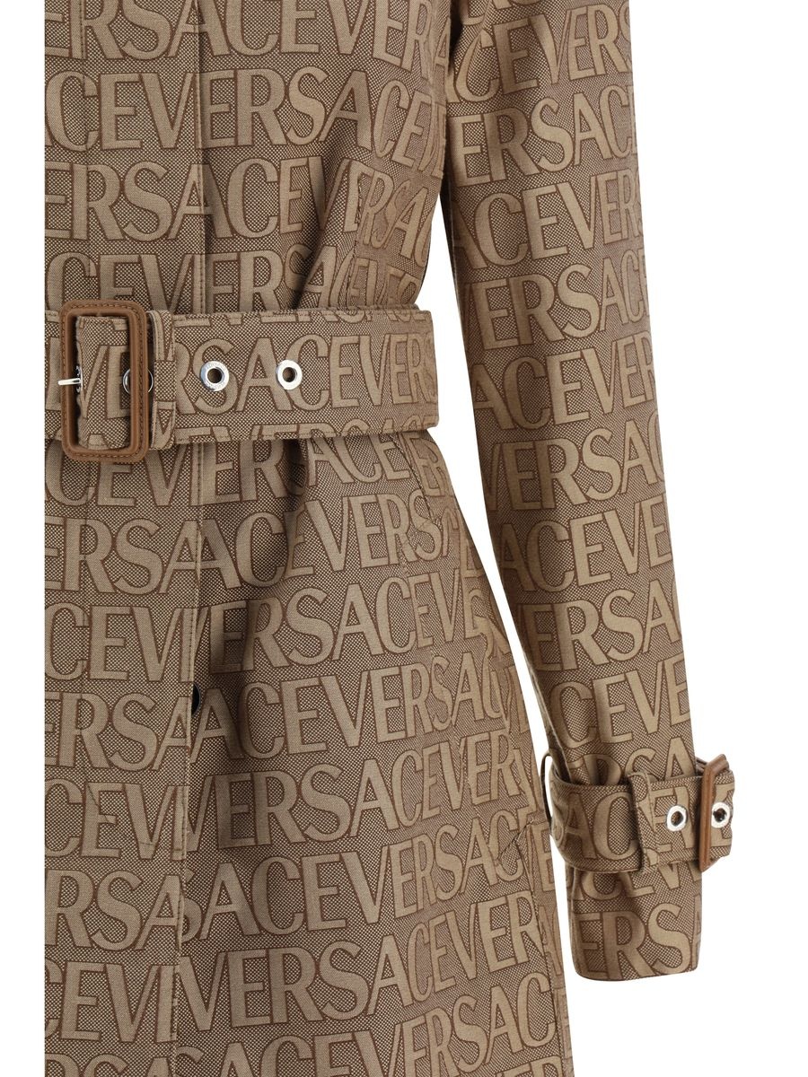 トレンチコート VERSACE VERSACE ALLOVER JACQUARD CANVAS TRENCH COAT VERSACE VERSACE ALLOVER JACQUARD CANVAS TRENCH COAT
